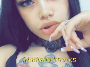 Madison_breaks