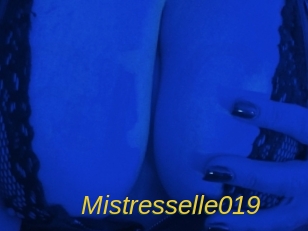 Mistresselle019