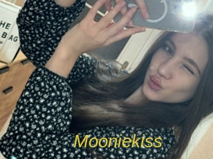 Mooniekiss