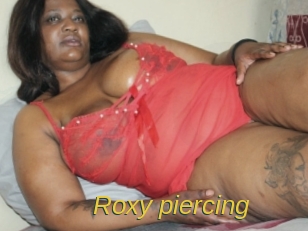 Roxy_piercing