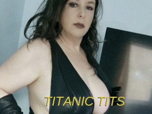 TITANIC_TITS